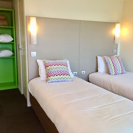 Campanile Hotel Plaisir