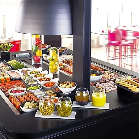 Campanile Hotel Plaisir