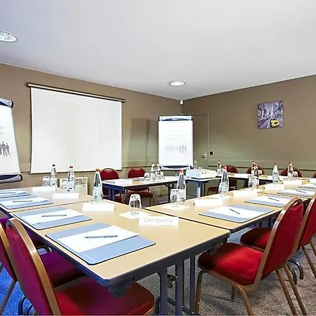 Hotel Campanile 3*