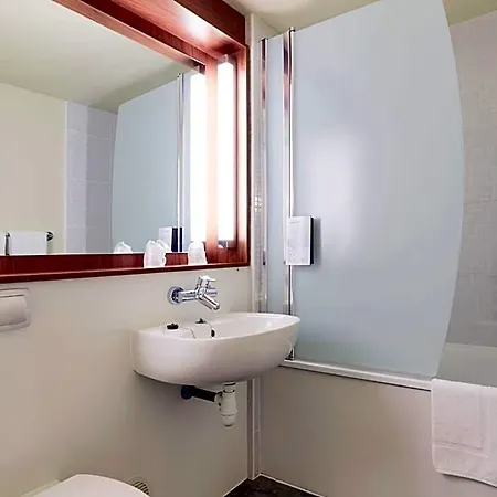 Hotel Campanile 3*