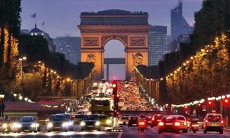 钟楼普拉西尔酒店 酒店 3*