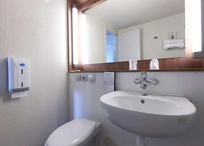 Campanile Hotel Plaisir